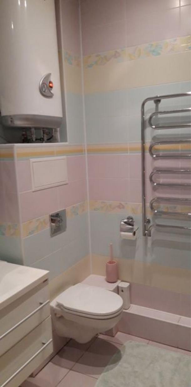 квартира, 2-кімн., Харьков, 608м/р, Непокоренных (Героев Труда)