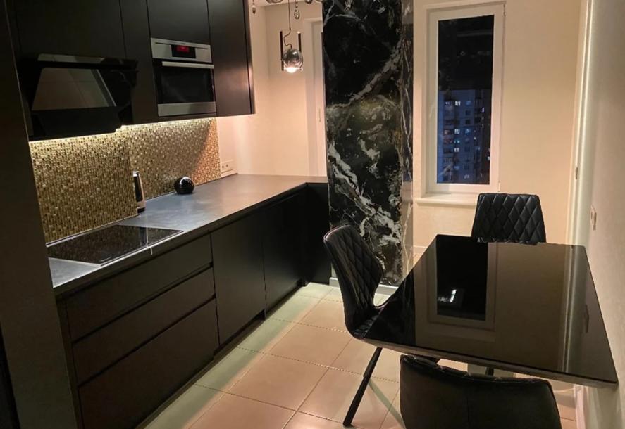 квартира, 2-кімн., Харьков, 1 Северная Салтовка, Гвардейцев Широнинцев