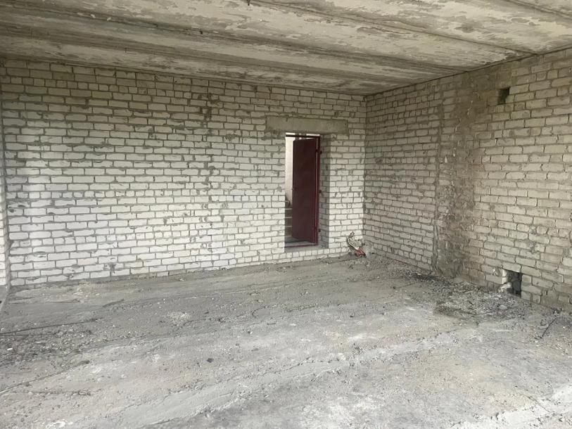 квартира, 3-кімн., Чугуев, Чугуевский район, Чайковского (приг.)
