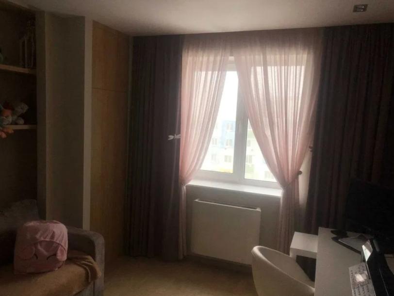 квартира, 3-кімн., Харьков, Жуковского поселок, Дача 55