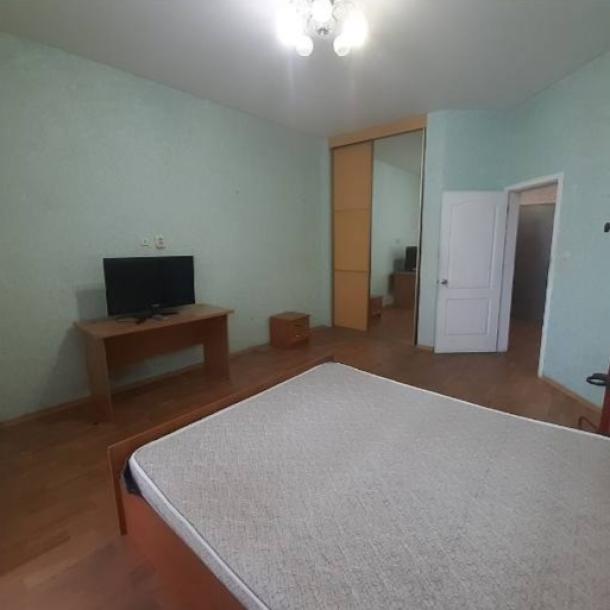 квартира, 2-кімн., Харьков, Павлово Поле, Науки пр.