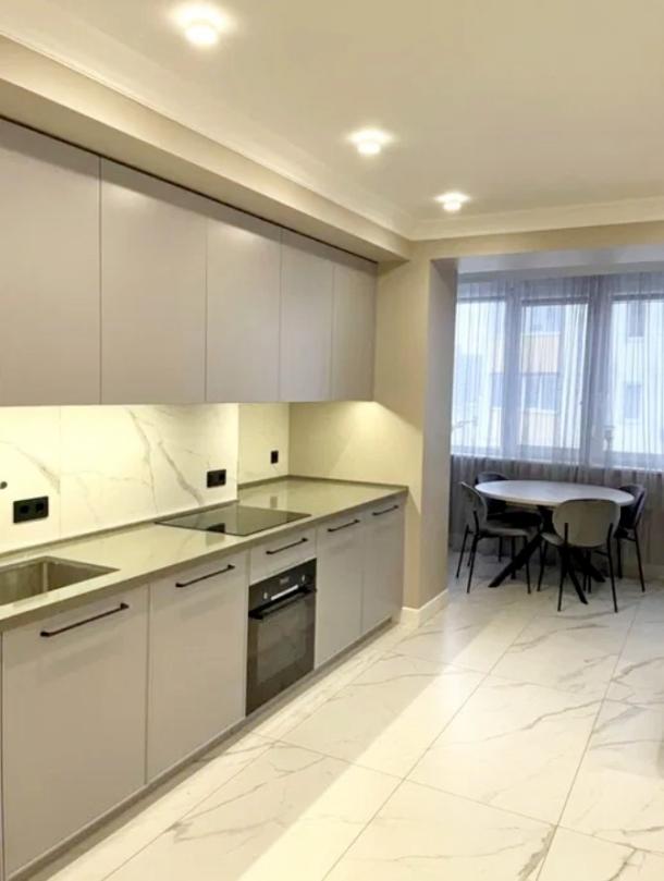 квартира, 2-кімн., Харьков, Защитников Украины метро, Искринская