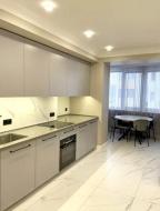 новостройка, Харьков, Защитников Украины метро