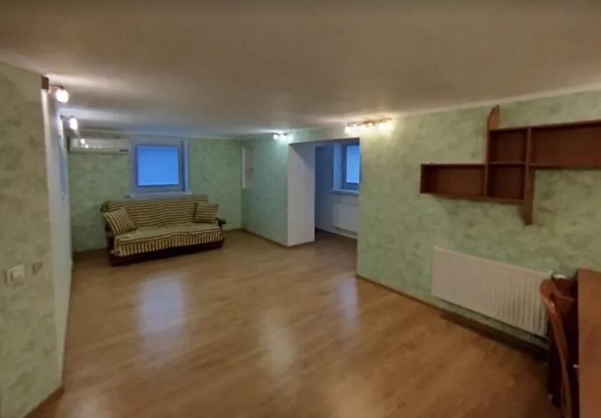 квартира, 4-кімн., Харьков, 608м/р, Непокоренных (Героев Труда)