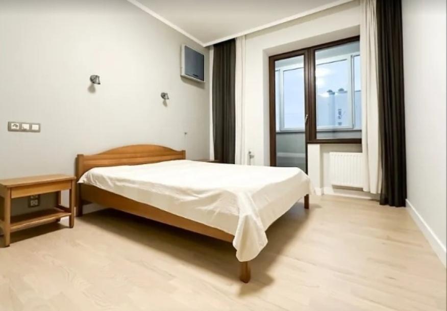 квартира, 3-кімн., Харьков, Алексеевка, Победы пр.