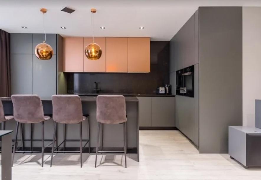 квартира, 3-кімн., Харьков, 1 Северная Салтовка, Гвардейцев Широнинцев