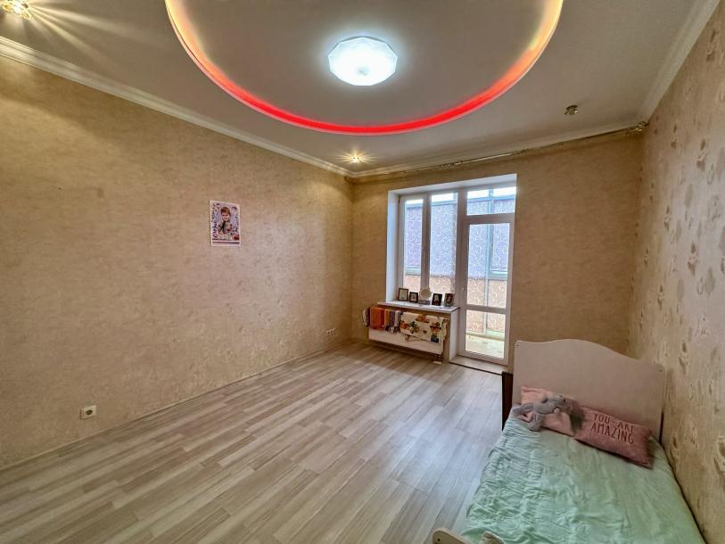 квартира, 2-кімн., Харьков, 519м/р, Академика Барабашова