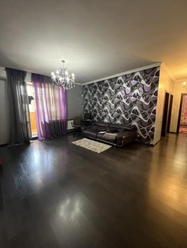 квартира, 3-кімн., Харьков, 531м/р, Тракторостроителей просп.