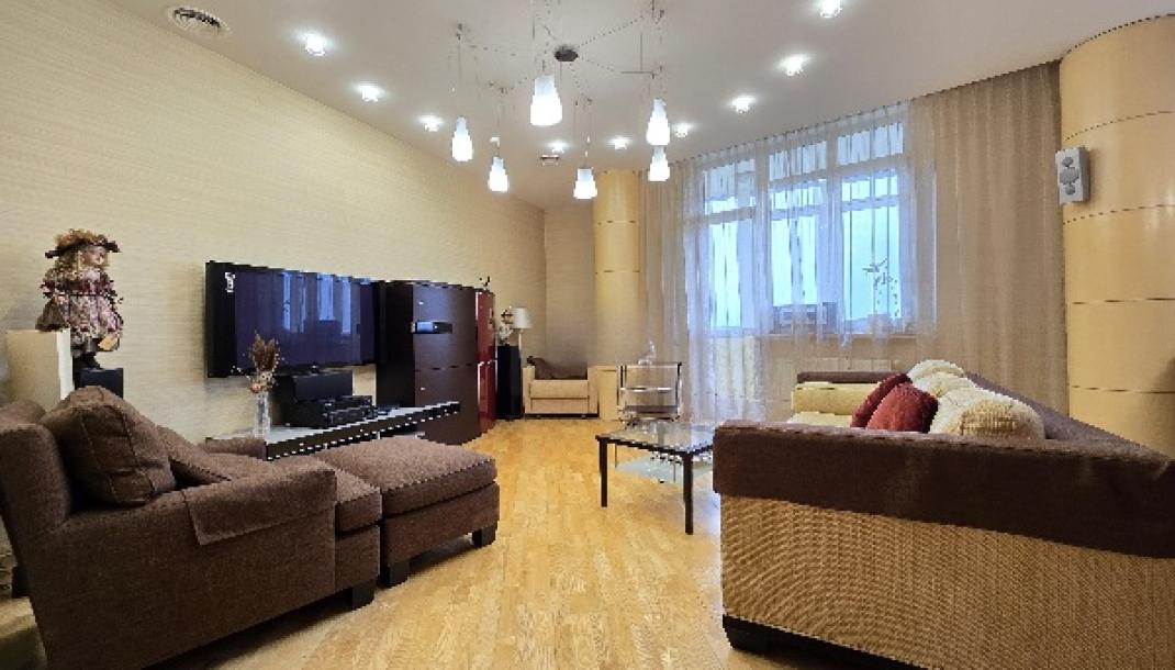 квартира, 4-кімн., Харьков, Холодная Гора, Петра Болбочана (Клапцова)