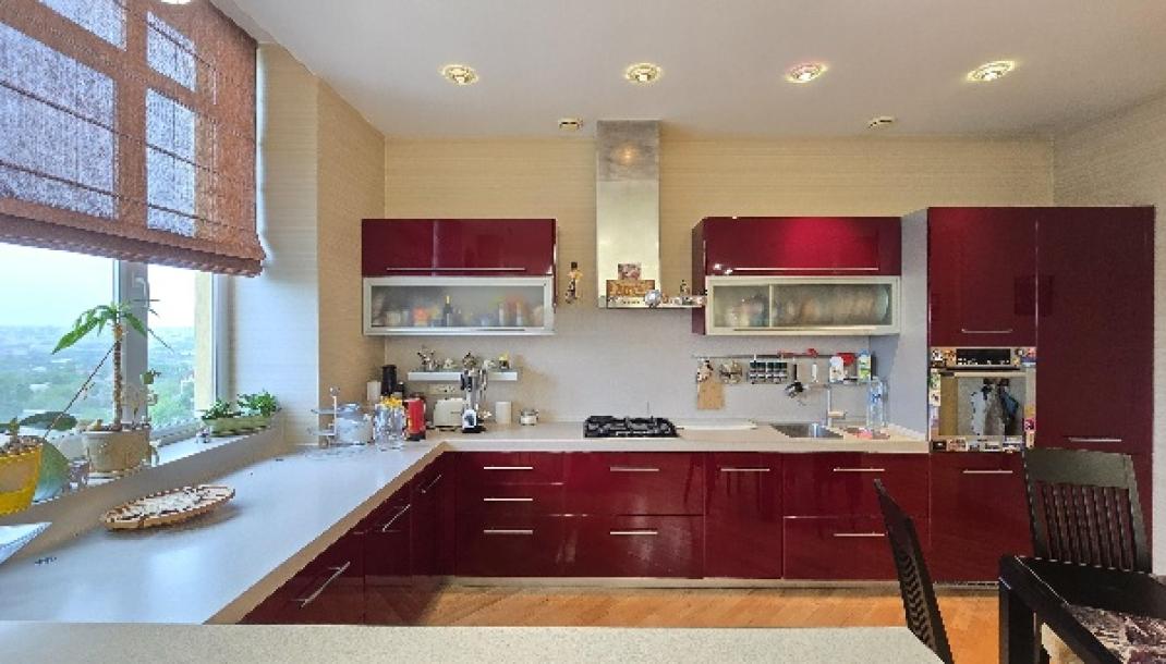 квартира, 4-кімн., Харьков, Холодная Гора, Петра Болбочана (Клапцова)