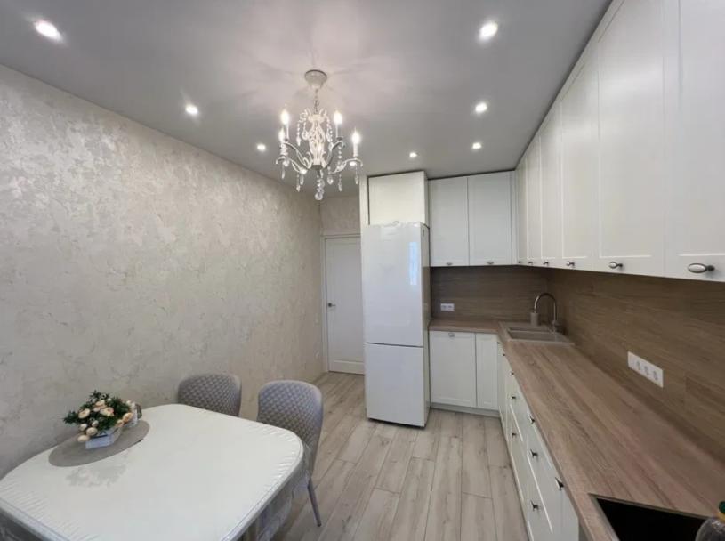 квартира, 2-кімн., Харьков, 1 Северная Салтовка, Гвардейцев Широнинцев