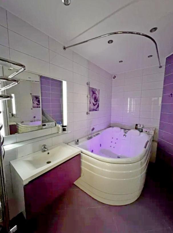 квартира, 3-кімн., Харьков, 603м/р, Юбилейный пр. (50 лет ВЛКСМ пр.)