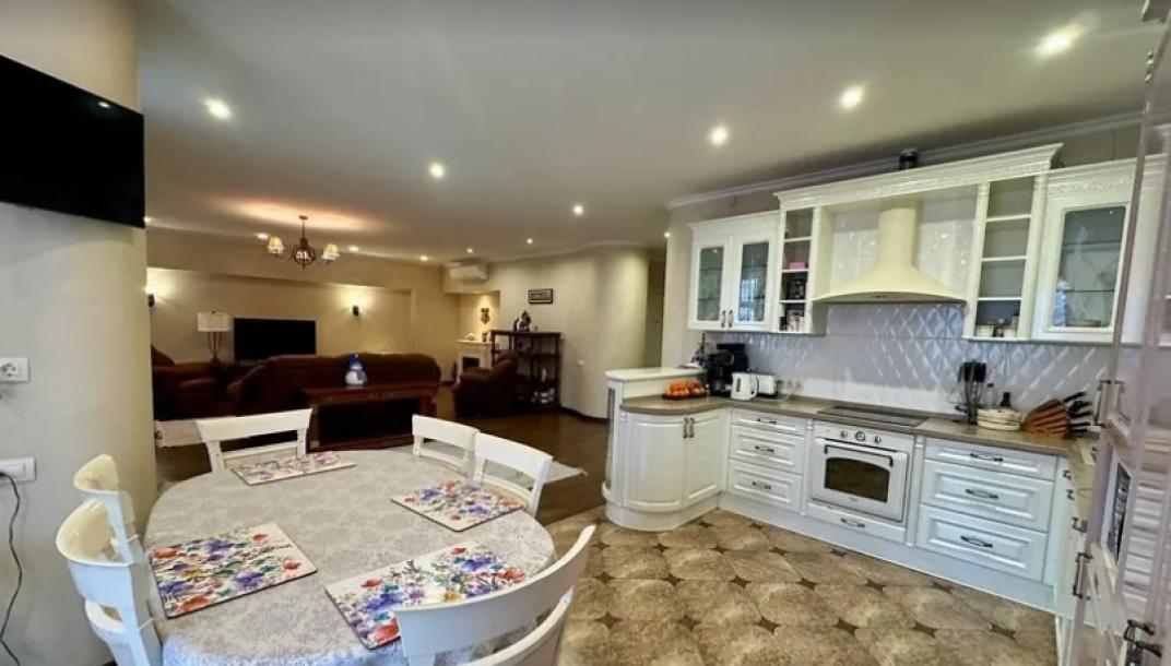 квартира, 3-кімн., Харьков, Нагорный, Чернышевская