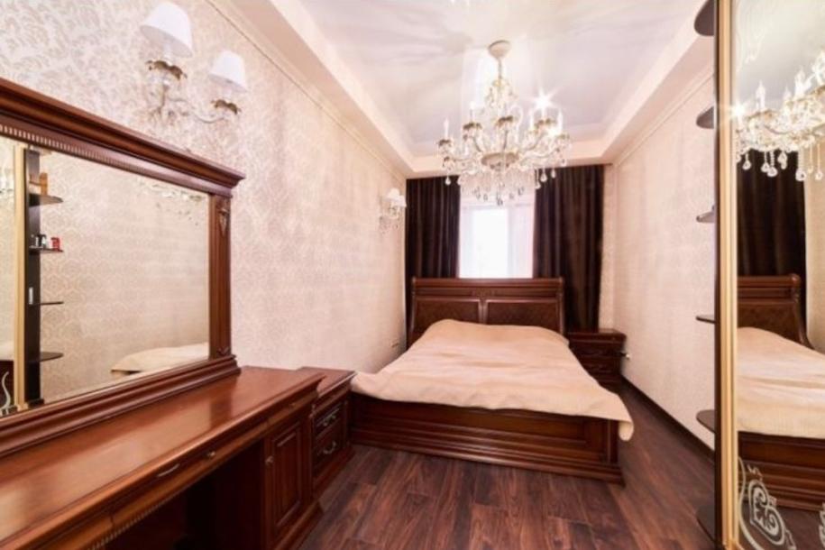 квартира, 3-кімн., Харьков, Холодная Гора, Переяславская