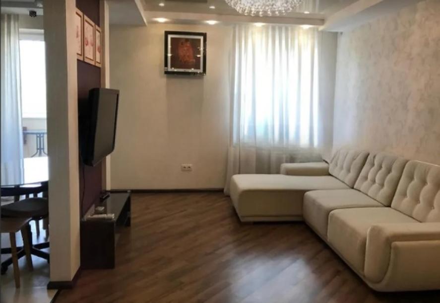 квартира, 3-кімн., Харьков, 524м/р, Академика Павлова
