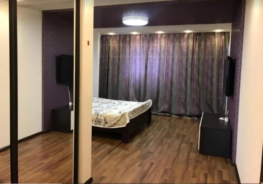 квартира, 3-кімн., Харьков, 524м/р, Академика Павлова
