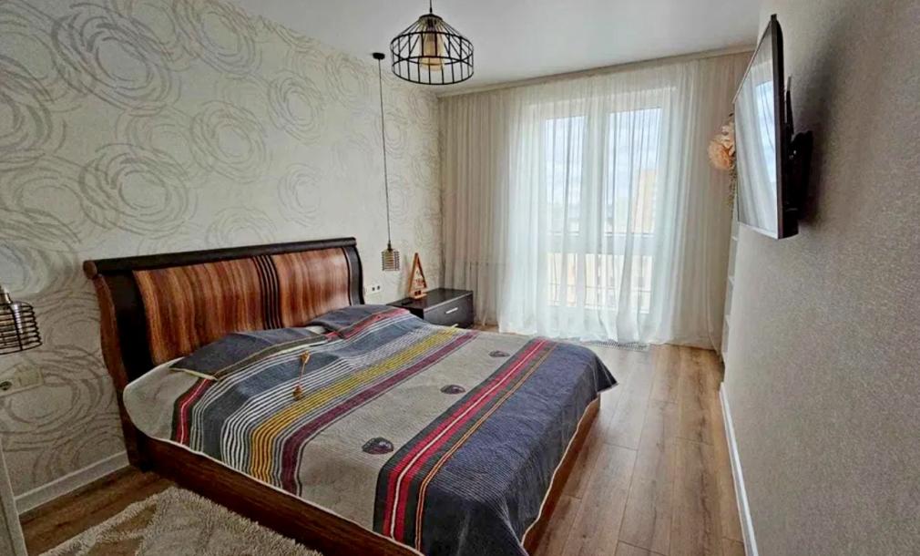 квартира, 2-кімн., Харьков, Защитников Украины метро, Молочная (Кирова)
