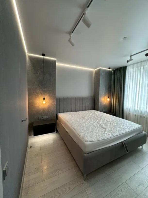 квартира, 2-кімн., Харьков, Алексеевка, Победы пр.