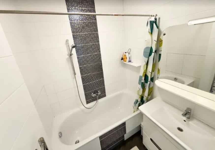 квартира, 2-кімн., Харьков, Павловка, Сухумская