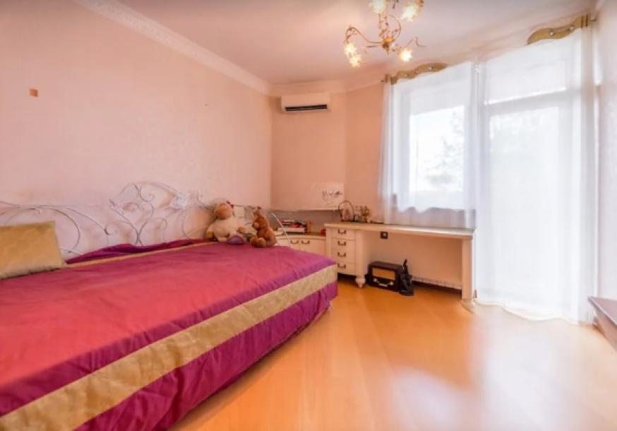 квартира, 3-кімн., Харьков, Госпром, Культуры (Калинина, Свердлова, Советская Советский 3 пер.)