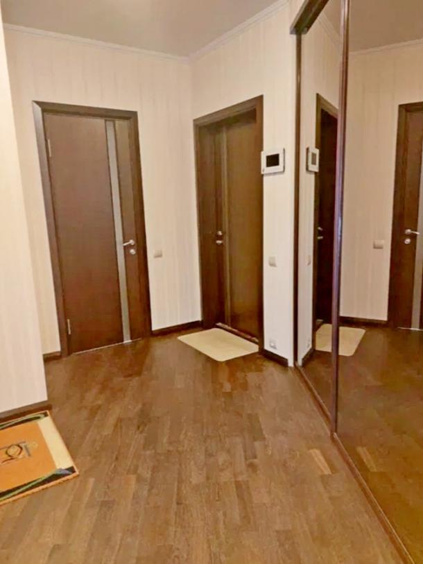 квартира, 4-кімн., Харьков, 522м/р, Академика Барабашова