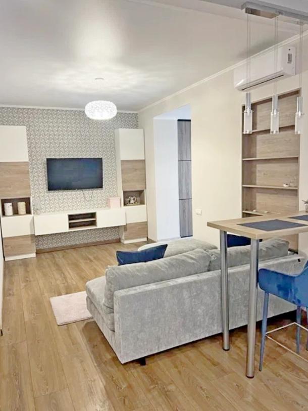 квартира, 1-кімн., Харьков, Холодная Гора, Верхнегиевская