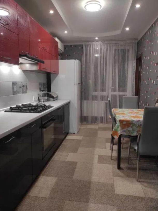 квартира, 1-кімн., Харьков, Старая Салтовка, Салтовское шоссе