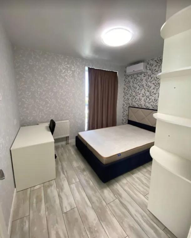 квартира, 3-кімн., Харьков, Павловка, Клочковская