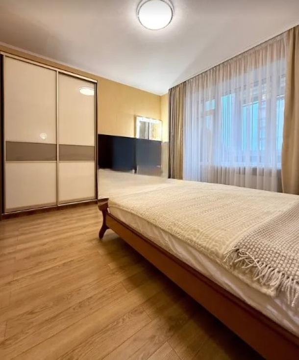 квартира, 3-кімн., Харьков, Павлово Поле, Станислава Парталы (Балакирева)