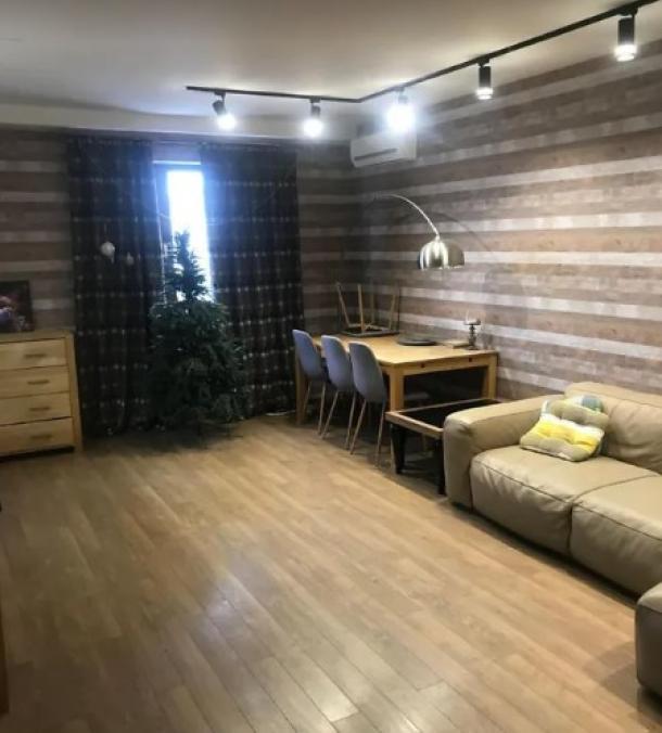 квартира, 3-кімн., Харьков, 1 Северная Салтовка, Родниковая (Красного милиционера, Кирова)