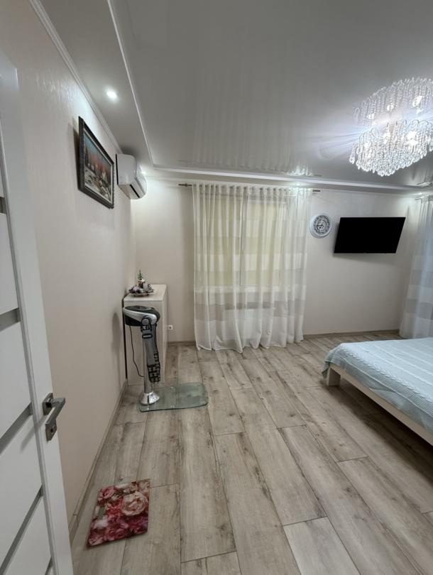 квартира, 3-кімн., Харьков, Новые Дома, Льва Ландау пр.