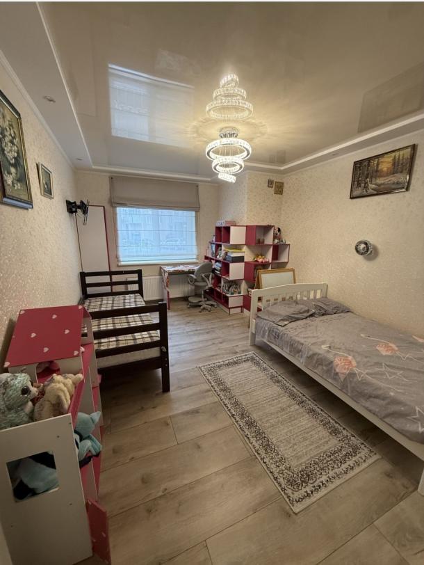 квартира, 3-кімн., Харьков, Новые Дома, Льва Ландау пр.