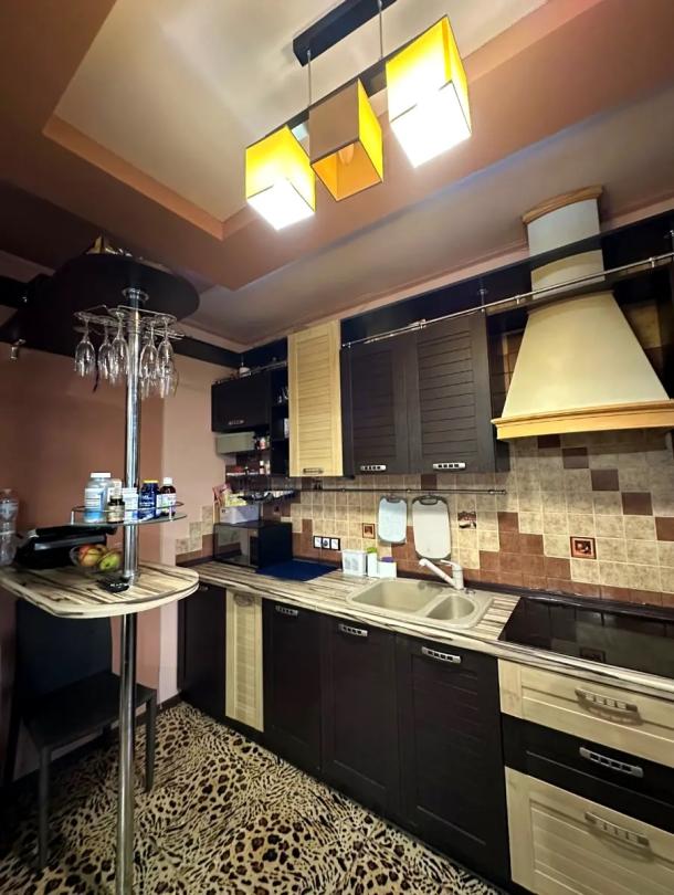 квартира, 3-кімн., Харьков, 604м/р, Тракторостроителей просп.