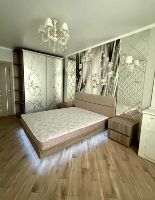 квартира, 2-кімн., Харьков, Гагарина метро , Елизаветинская