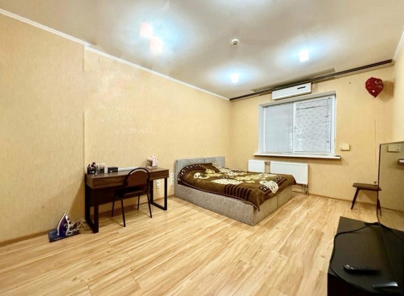 квартира, 2-кімн., Харьков, Павловка, Клочковская