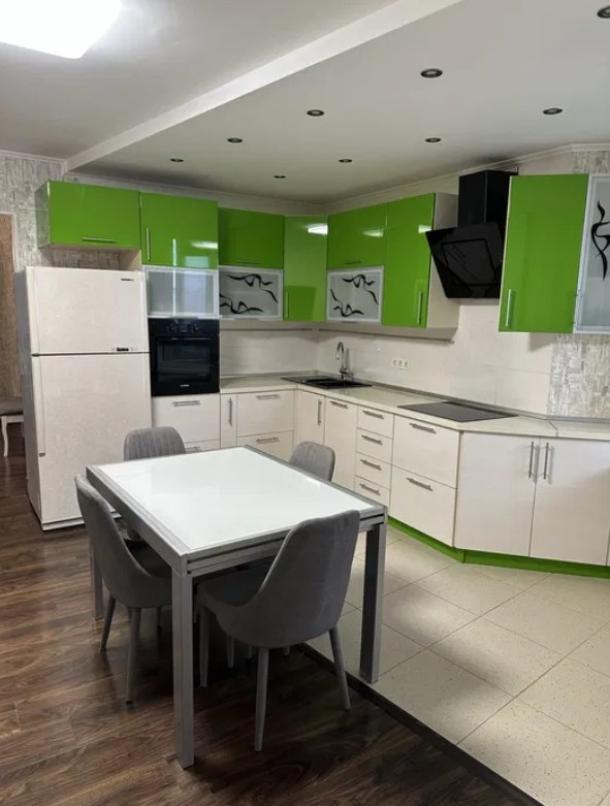 квартира, 2-кімн., Харьков, Гагарина метро , Гольдберговская (1-й Конной Армии)