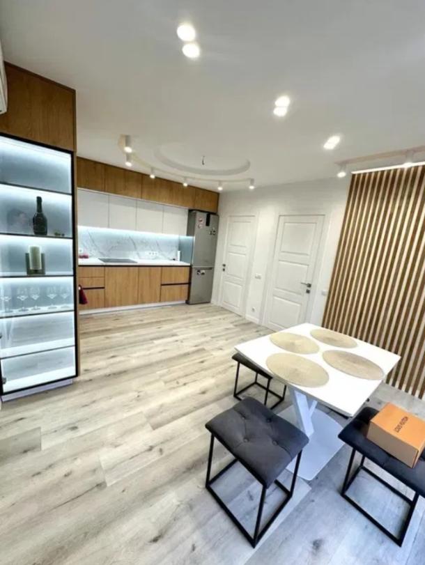 квартира, 3-кімн., Харьков, Павловка, Клочковская