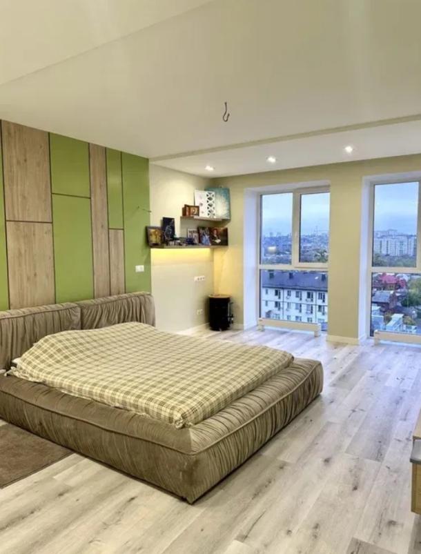 квартира, 3-кімн., Харьков, Павловка, Клочковская